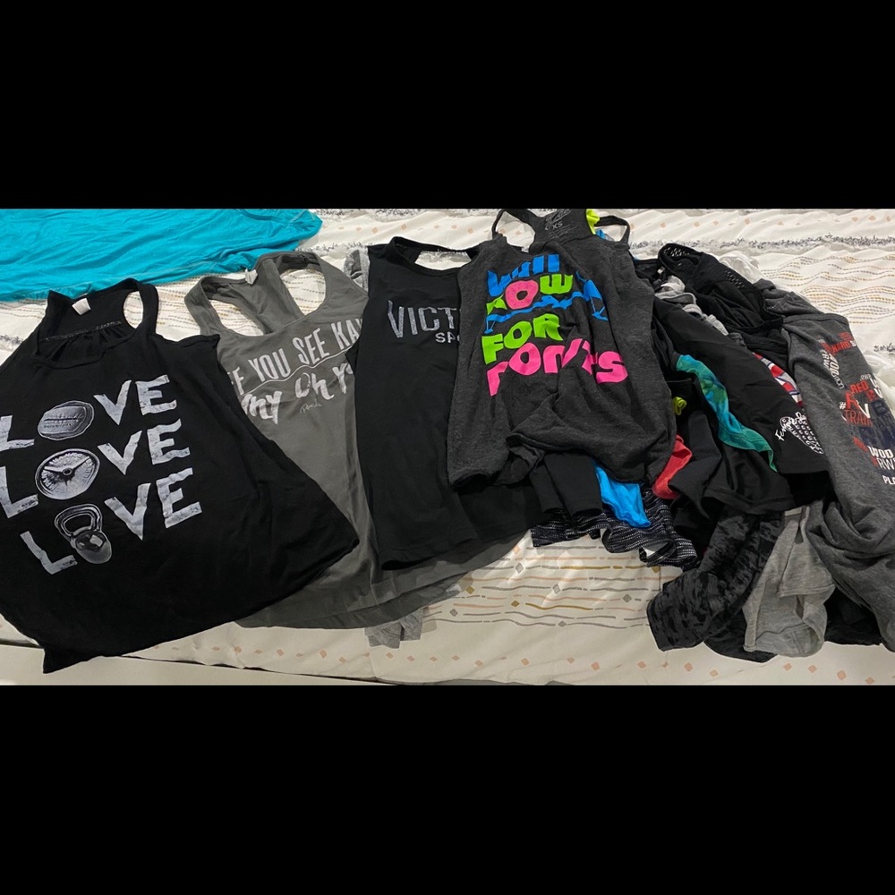 17 CrossFit workout tank tops